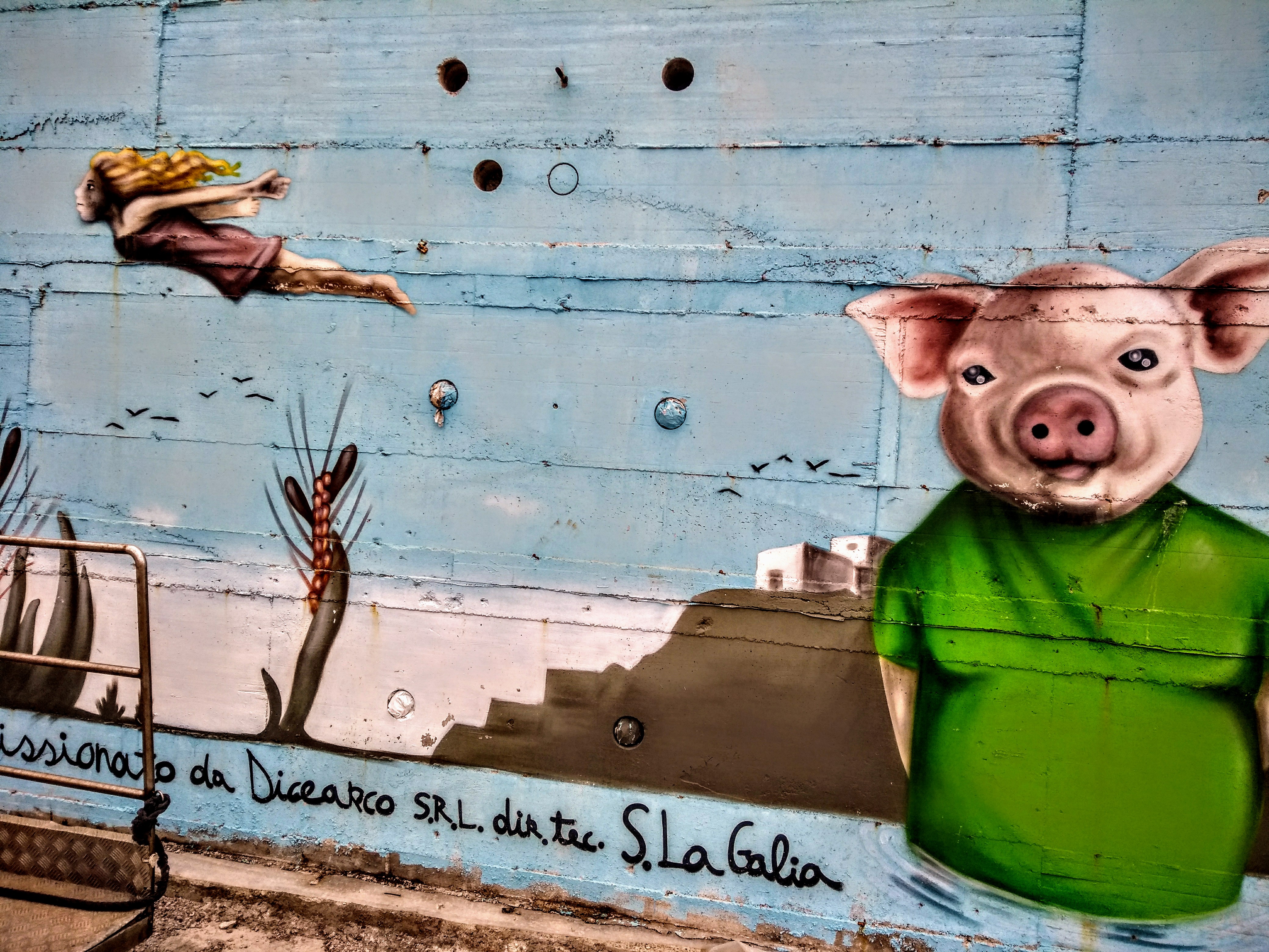 Alicudi island – Left: A woman flying over the infested rye. Right: a pig-man wearing a green shirt and standing in the water.