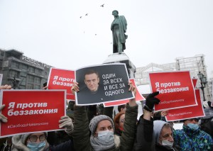 Russia Is Suing Facebook and Twitter for Hosting Navalny Protest Videos