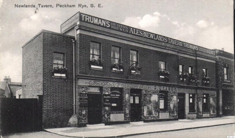 The Ivy House as the Newlands Tavern in the 1930s.