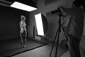 Tips Melakukan Pemotretan Nude dari Fotografer Profesional Indonesia