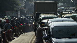 Aturan Penyekatan Mudik oleh kepolisian jelang lebaran 2021 berujung kemacetan