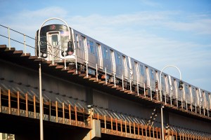 A New York subway train