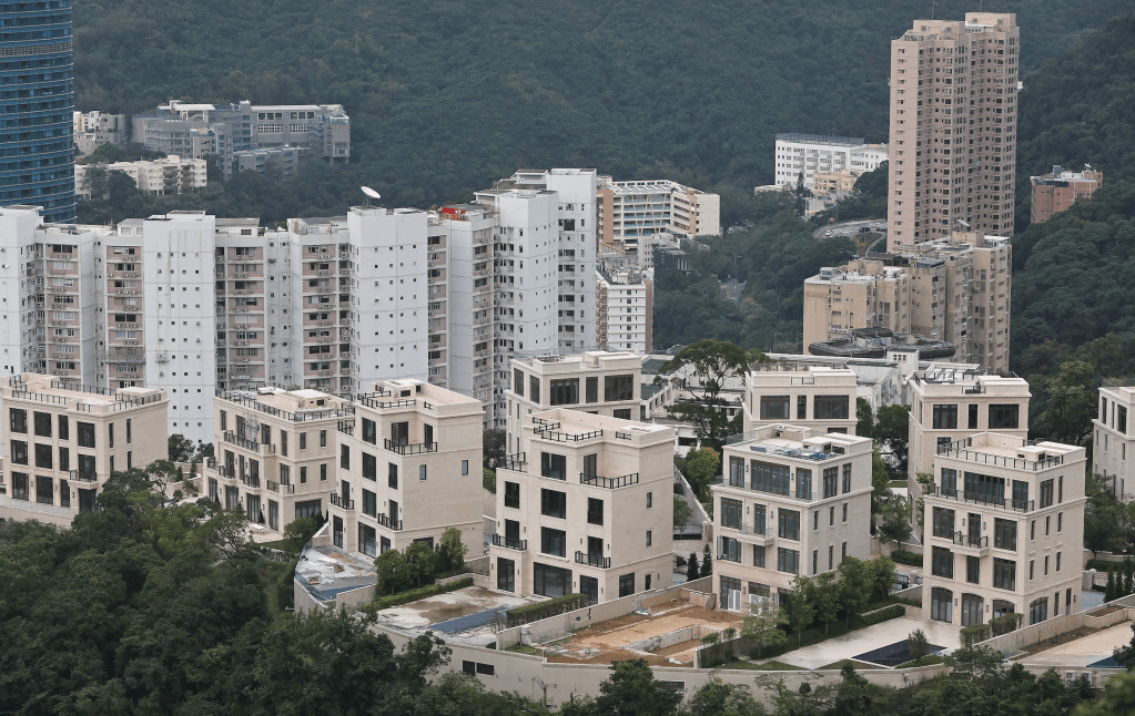 hong kong mount nicholson parking