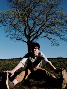 Simon Amstell Thinks Magic Mushrooms and Empathy Will Heal Our Suffering In New Show Spirit Hole