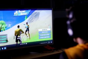 Sandiaga Uno usul game fornite diblokir karena gambarakan penghancuran kabah