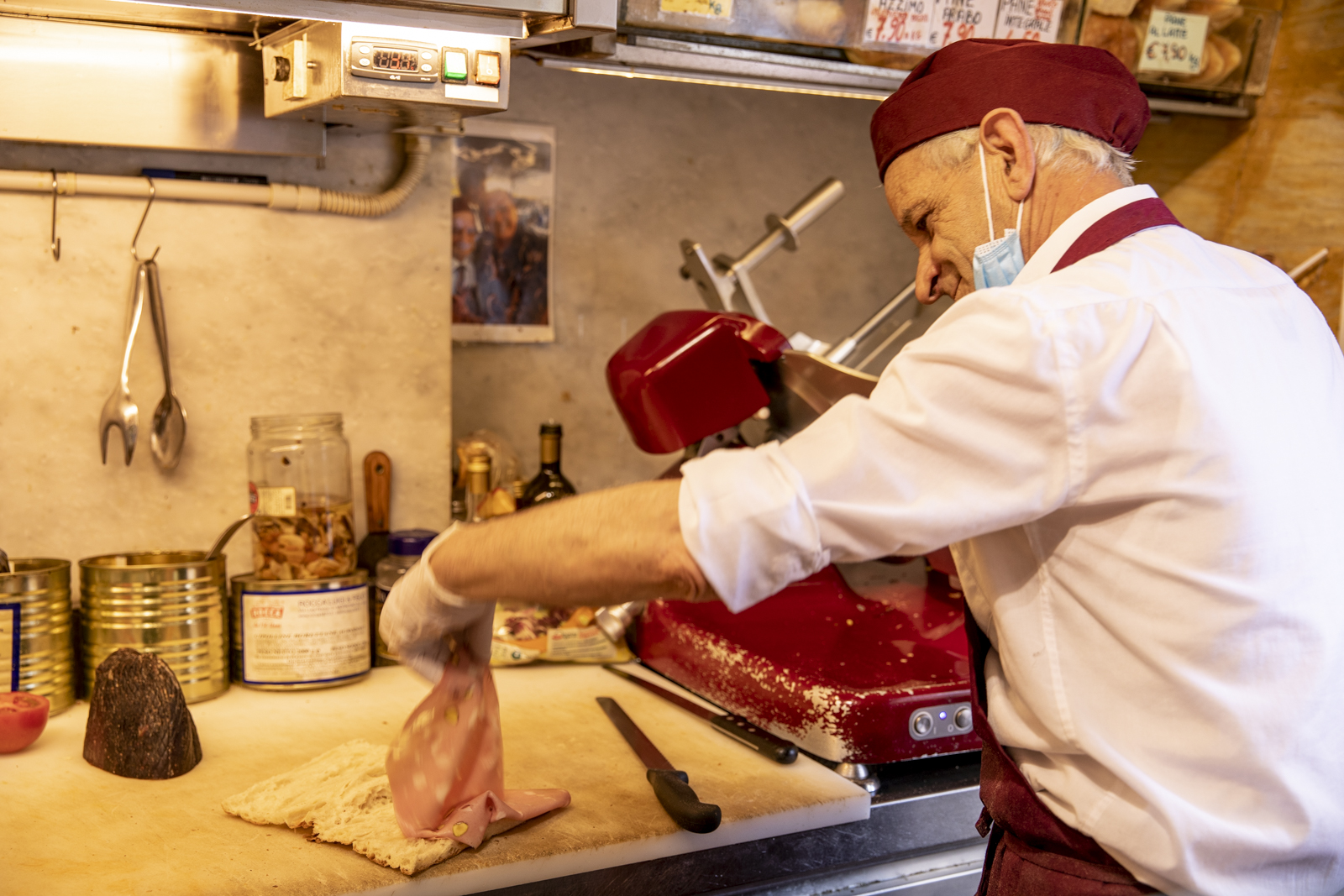 Antica Salumeria pizza e mortadella roma.JPG