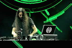 bassnectar on stage with his computer