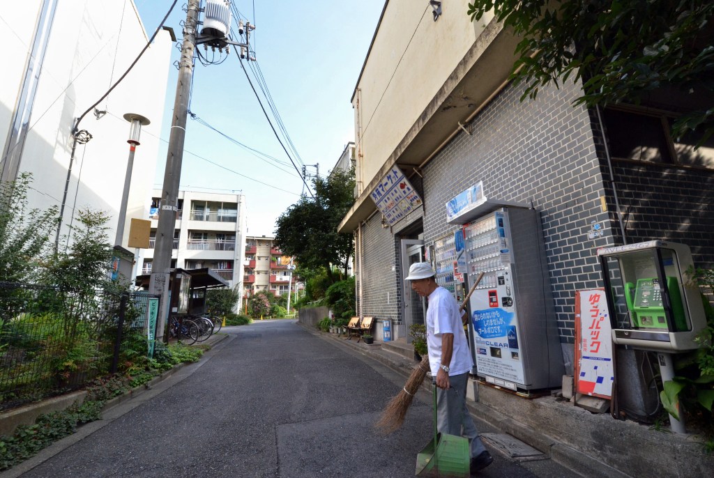 tokyo 2020, olympics, evicted, stadium, japan, old man