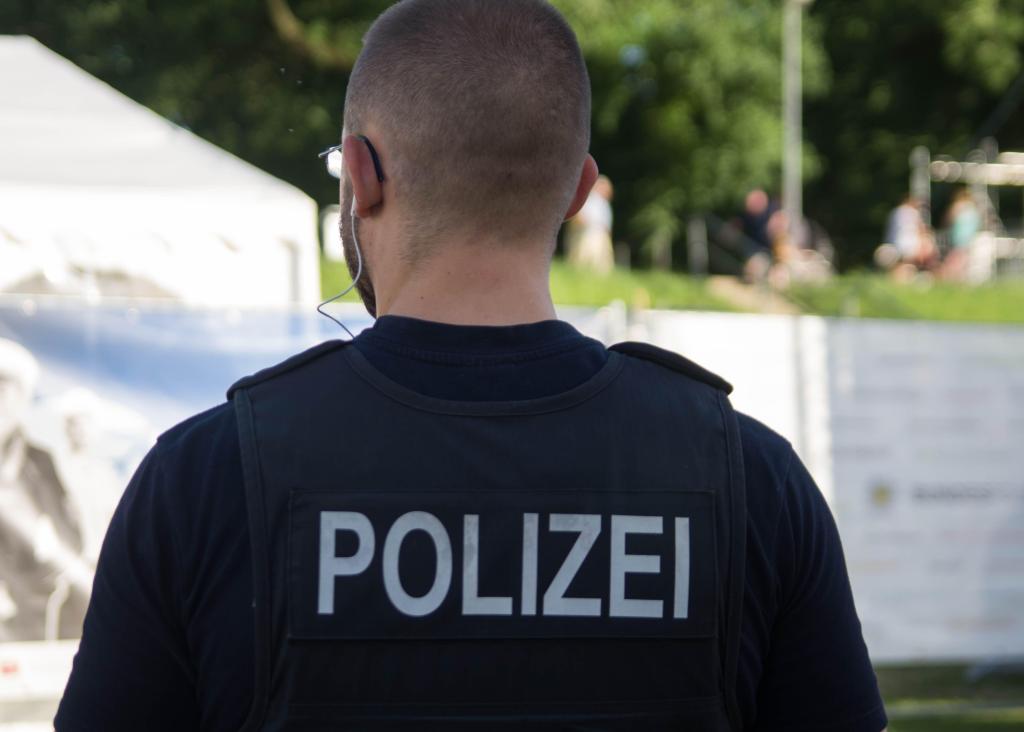 A German police officer. Photo: Pradeep Thomas Thundiyil / Alamy Stock Photo​