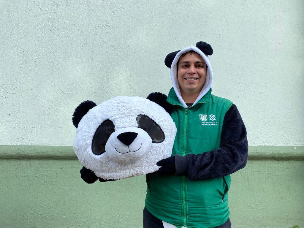 ¿Quién está detrás de Pandemio, el panda mexicano de la vacunación?