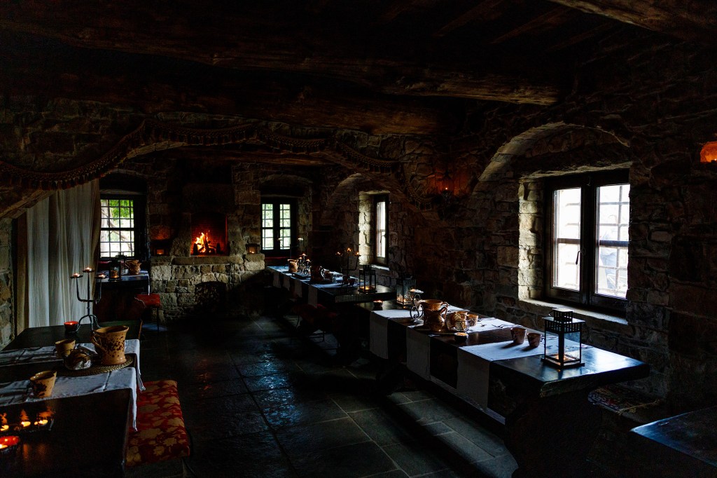 Ho cenato “in silenzio” in un monastero contemporaneo in Umbria