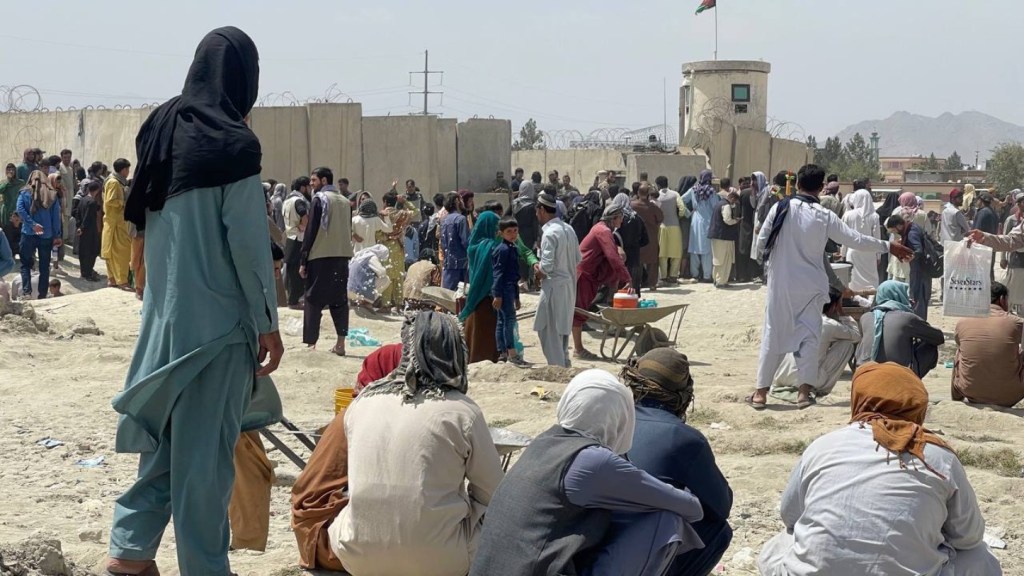 afghanistan,kabul, kabul airport, evacuation