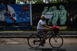 Lurah di Blitar hapus mural kritik pemerintah karena malu Presiden Jokowi hendak lewat kunjungi makam Bung Karno