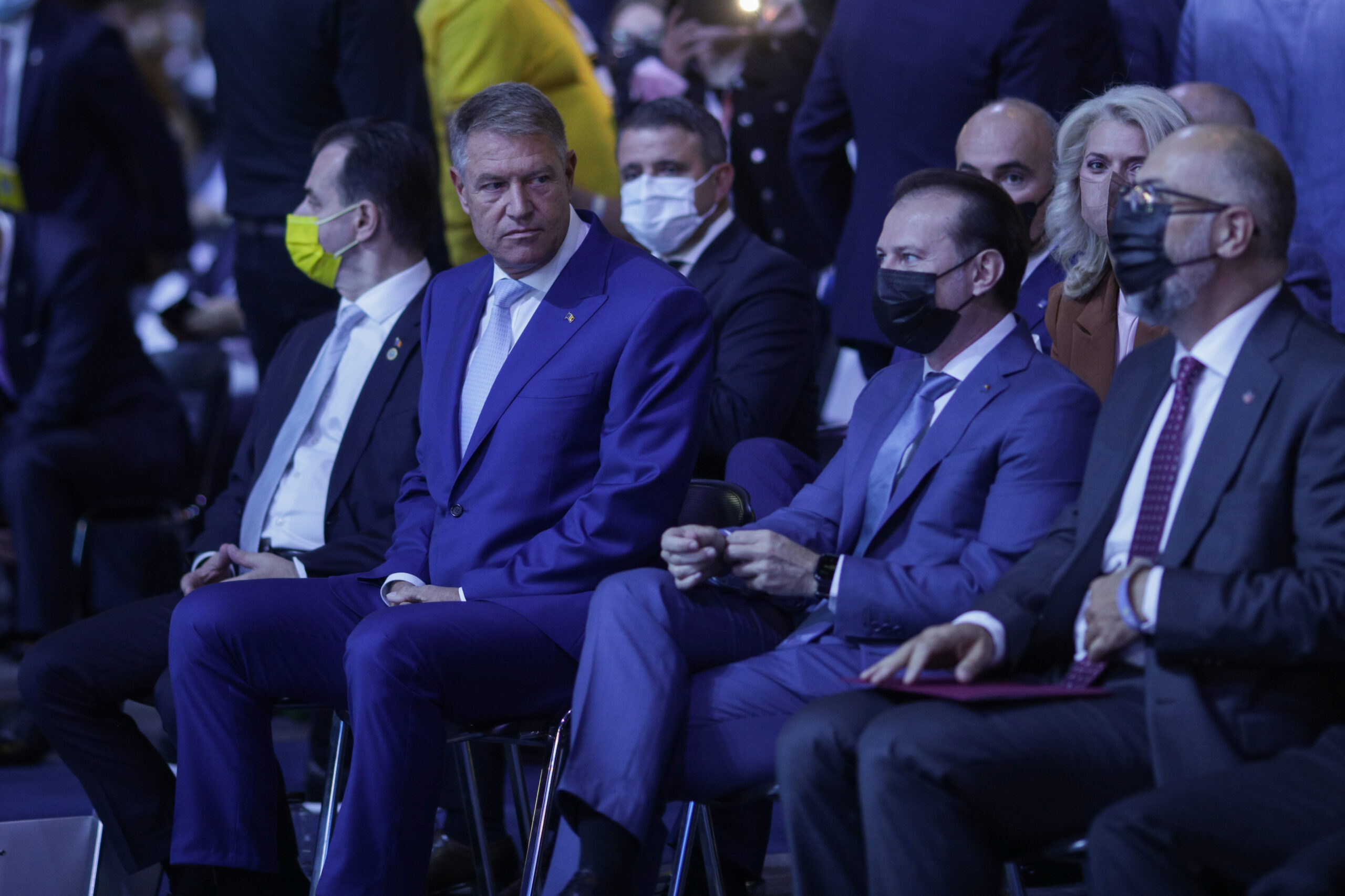 iohannis fara masca_INQUAM_Photos_Octav_Ganea, congres pnl