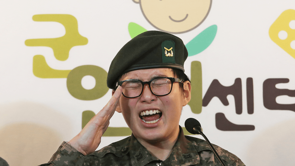 Pengadilan Korsel Vonis Militer Bersalah Karena Memecat Prajurit Transgender Byun Hee-soo