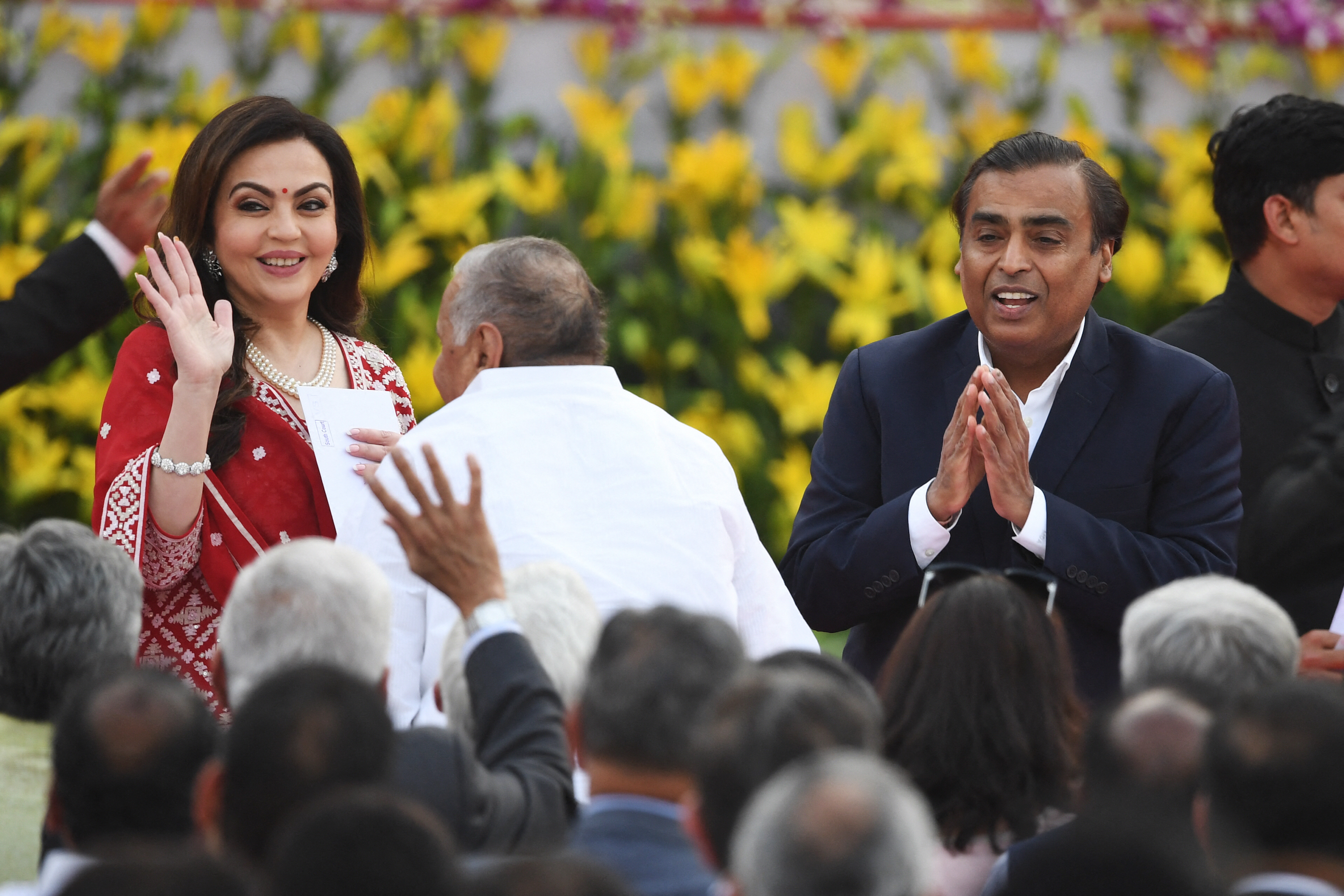 Mukesh Ambani, Modi, Nita Ambani