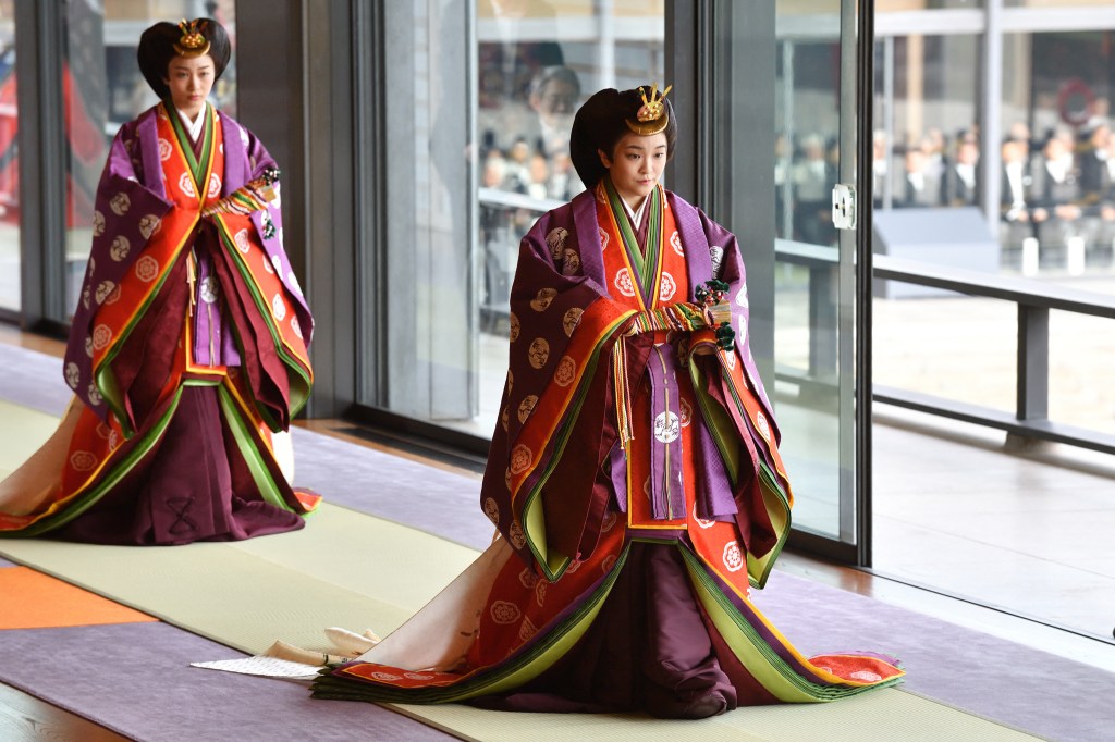 Japan's Princess Mako (right) attends a ceremony where Emperor Naruhito officially proclaimed his ascension to the throne in 2019