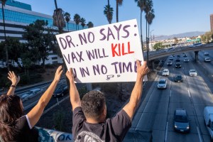 People protest the Los Angeles Unified School District's COVID-19 vaccination mandate, Tuesday, Oct 12, 2021.(Hans Gutknecht/MediaNews Group/Los Angeles Daily News via Getty Images)