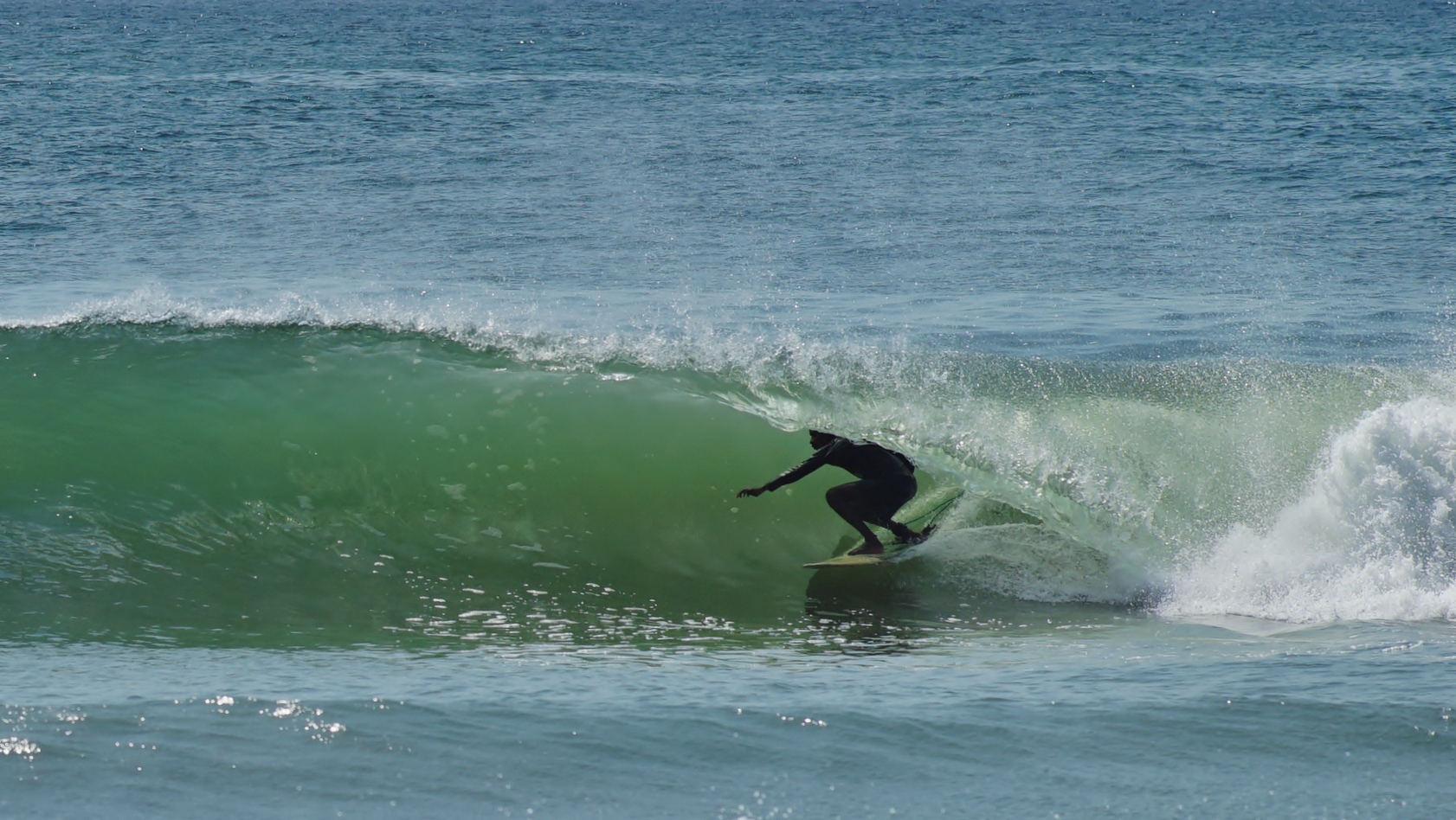 Akilan in barrel wave PC_ Aine Edwards.JPG