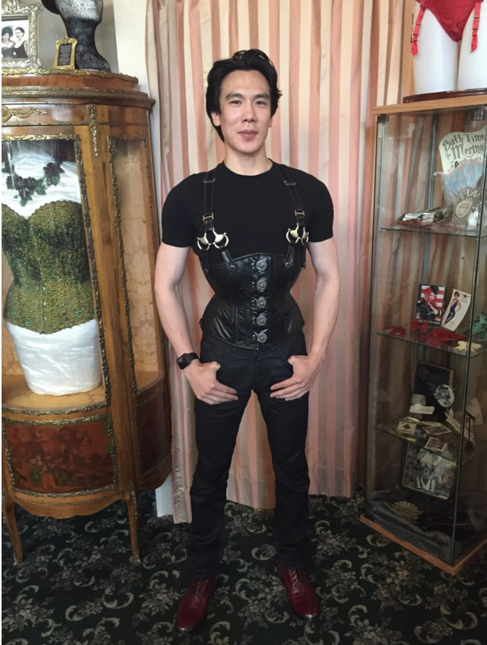 Men wear corsets waist garment why fashion style gender