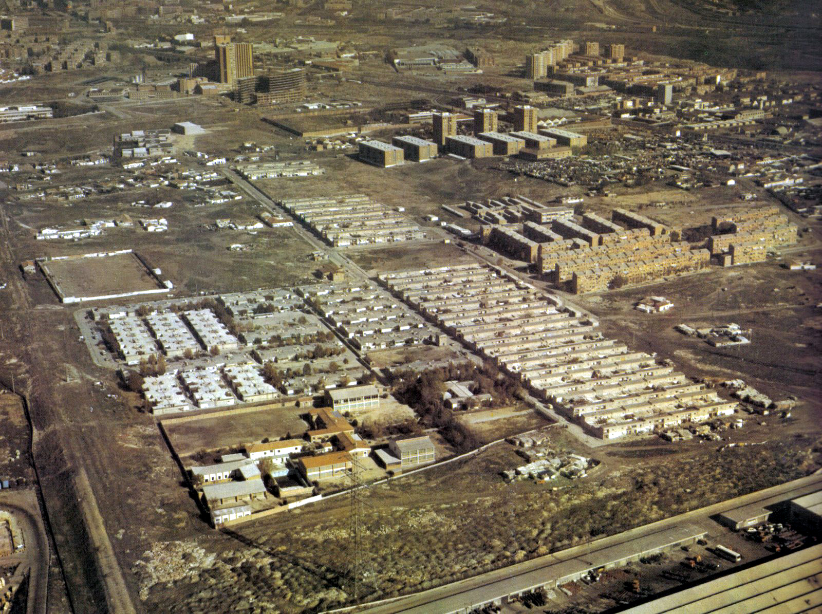 Barrio de Orcasur en 1979 Fotografía Javier Manzano Martos.jpg