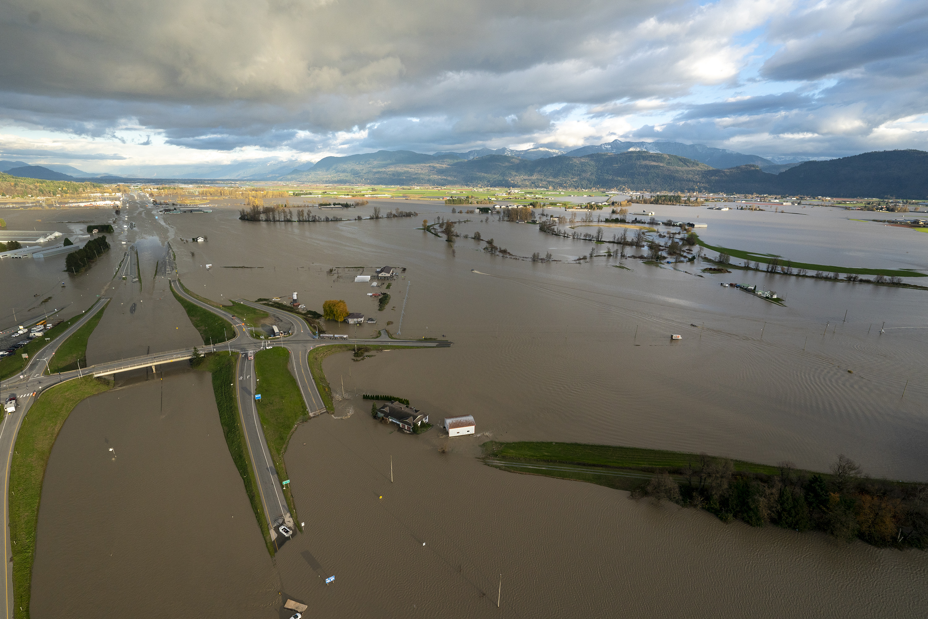 Flood waters cover highway 1 in Abbotsford, B.C.