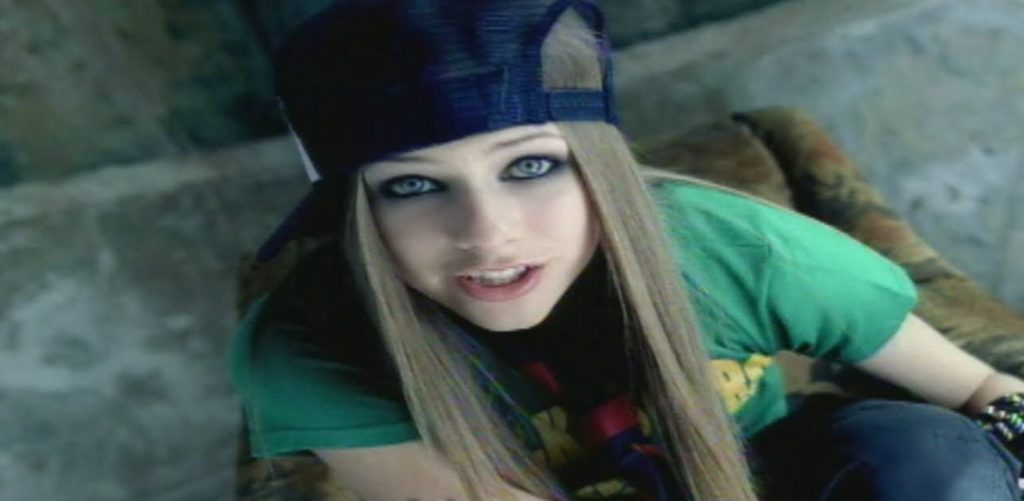 Avril Lavigne Berniat Adaptasi Lagu Hits ‘Sk8er Boi’ Menjadi Film Drama