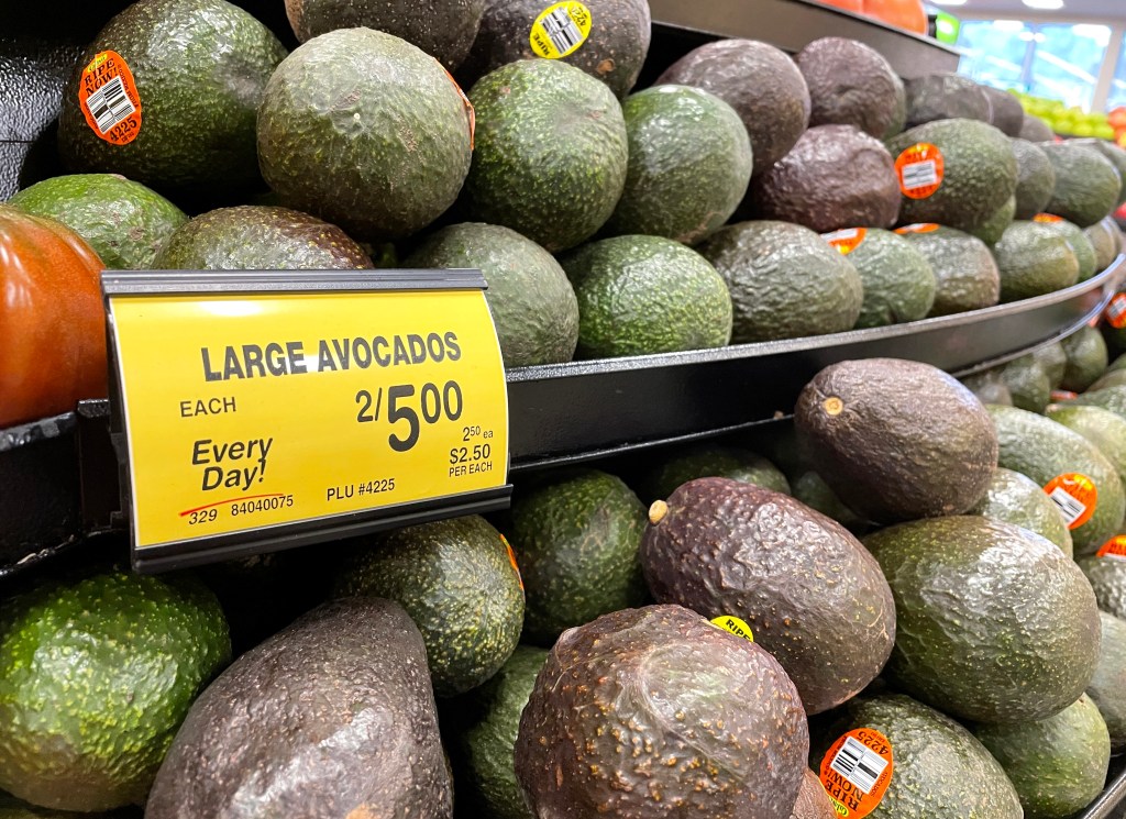 mexican-avocado-industry-threat