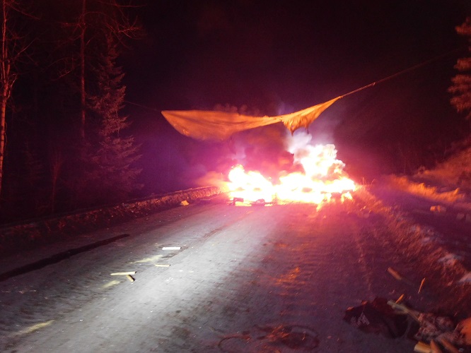 Image of the roadway leading to Coastal GasLink site courtesy of RCMP.