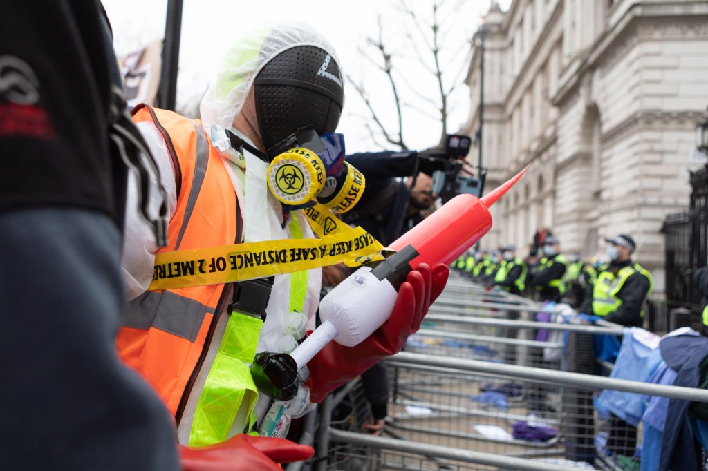 antivax-metropolitan-police-crime-number