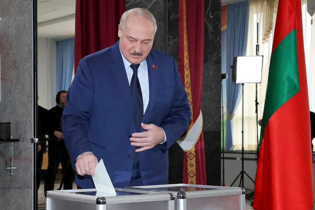 belarus nuclear weapons lukashenko