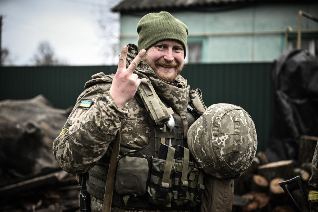 ukraine volunteer fighter