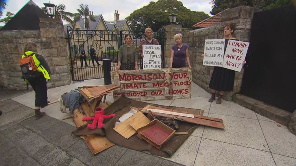 Protestors outside Kirribilli