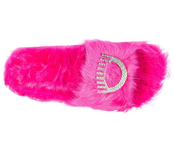 Chiara Ferragni flirting furry sandals