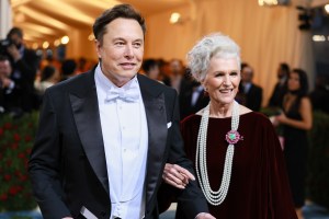 Elon Musk and Maye Musk attend The 2022 Met Gala at The Metropolitan Museum of Art on May 02, 2022 (Theo Wargo/WireImage)