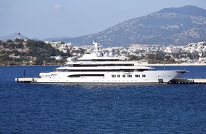 us-russian-superyacht-amadea-seized