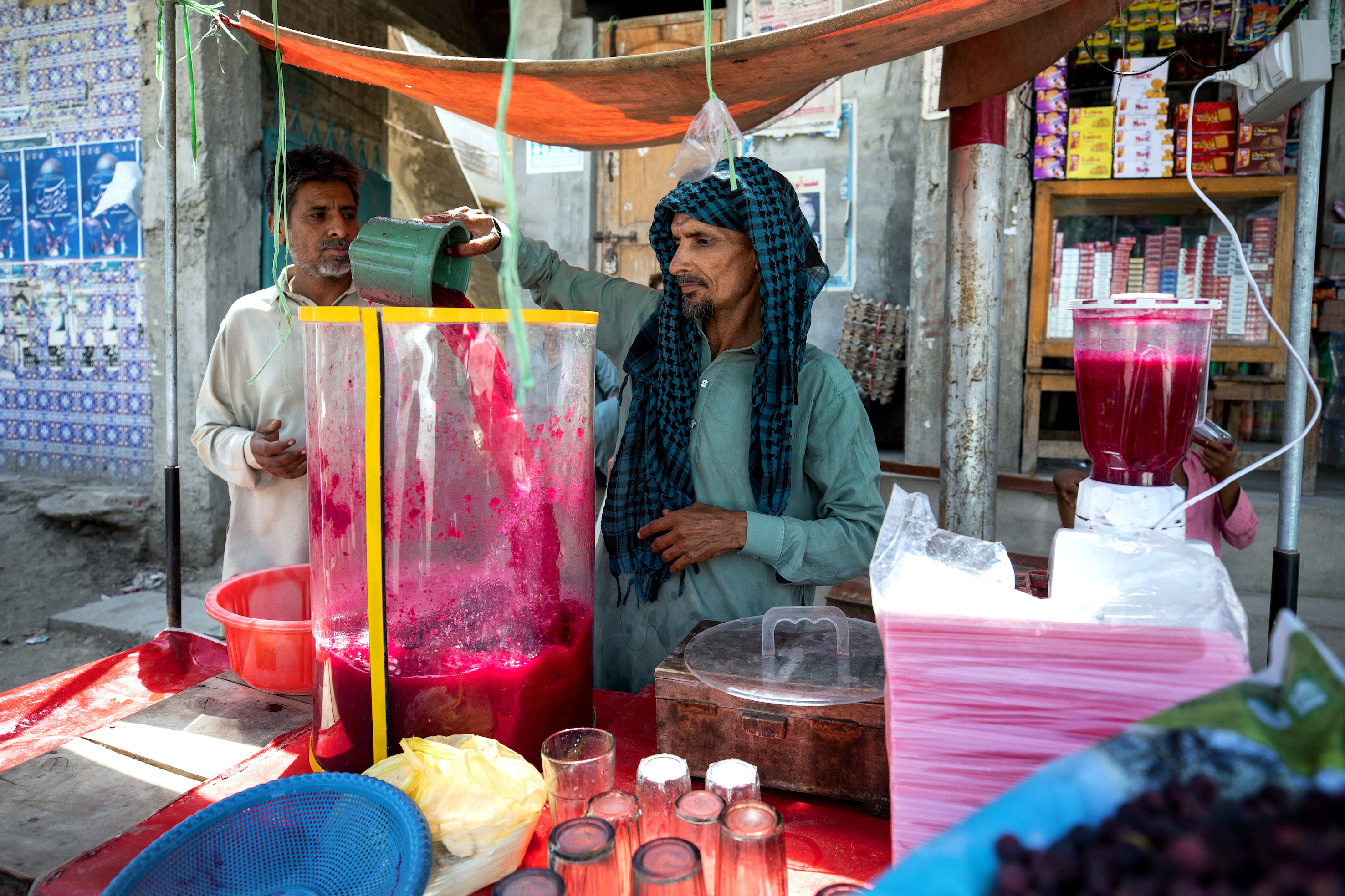 Jacobabad, climate change, extreme heat, Pakistan, falsa juice, market