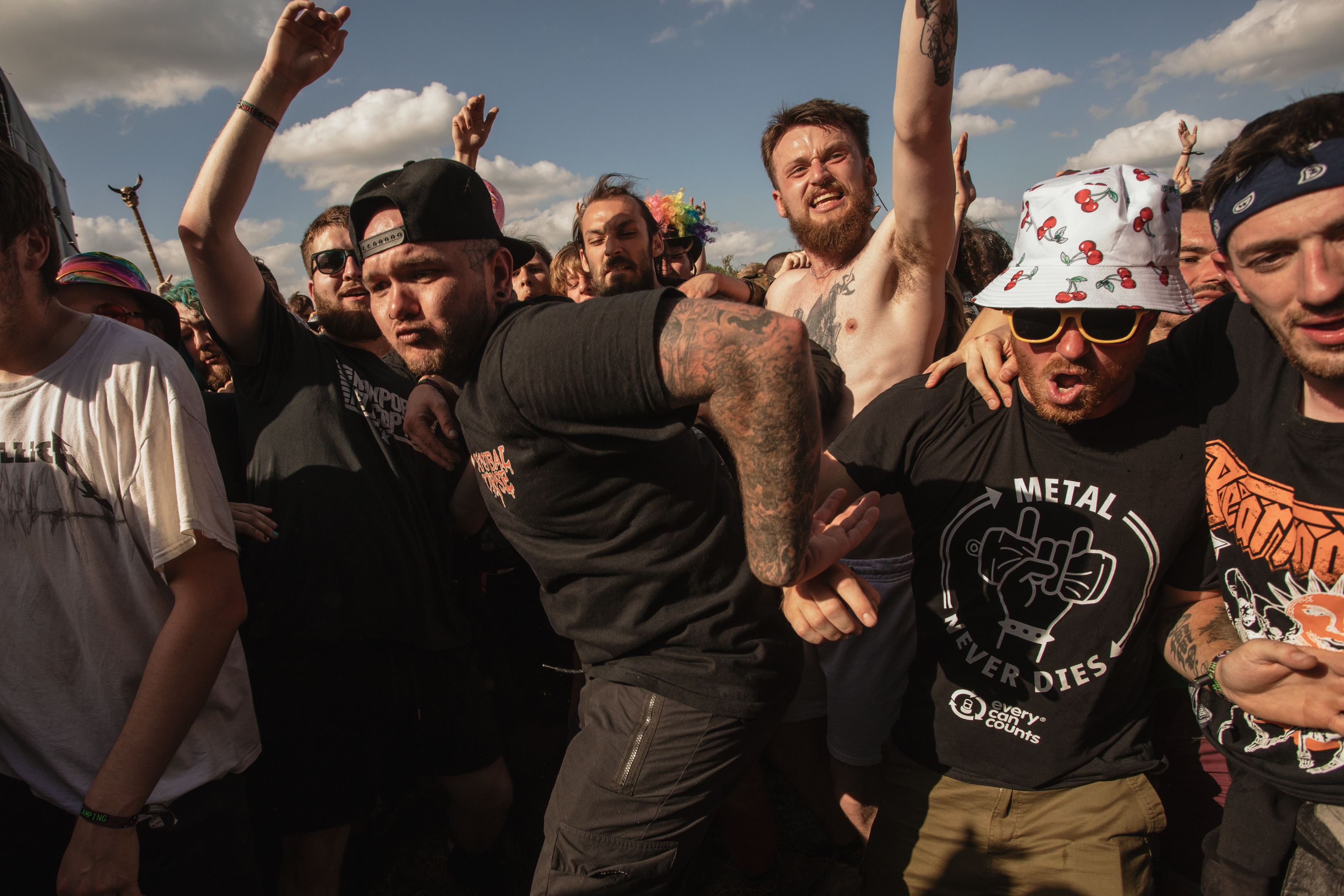 Mosh pit at Skindred