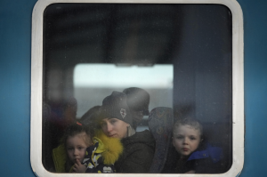 A family leaving Ukraine