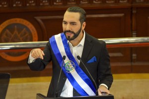 el-salvador-nayib-bukele-arrested-man-twitter