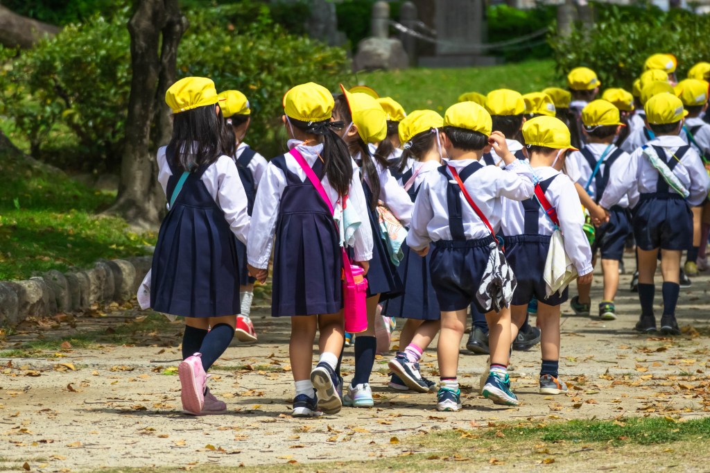 cara berjalan, anak-anak, jepang, kesehatan, gait