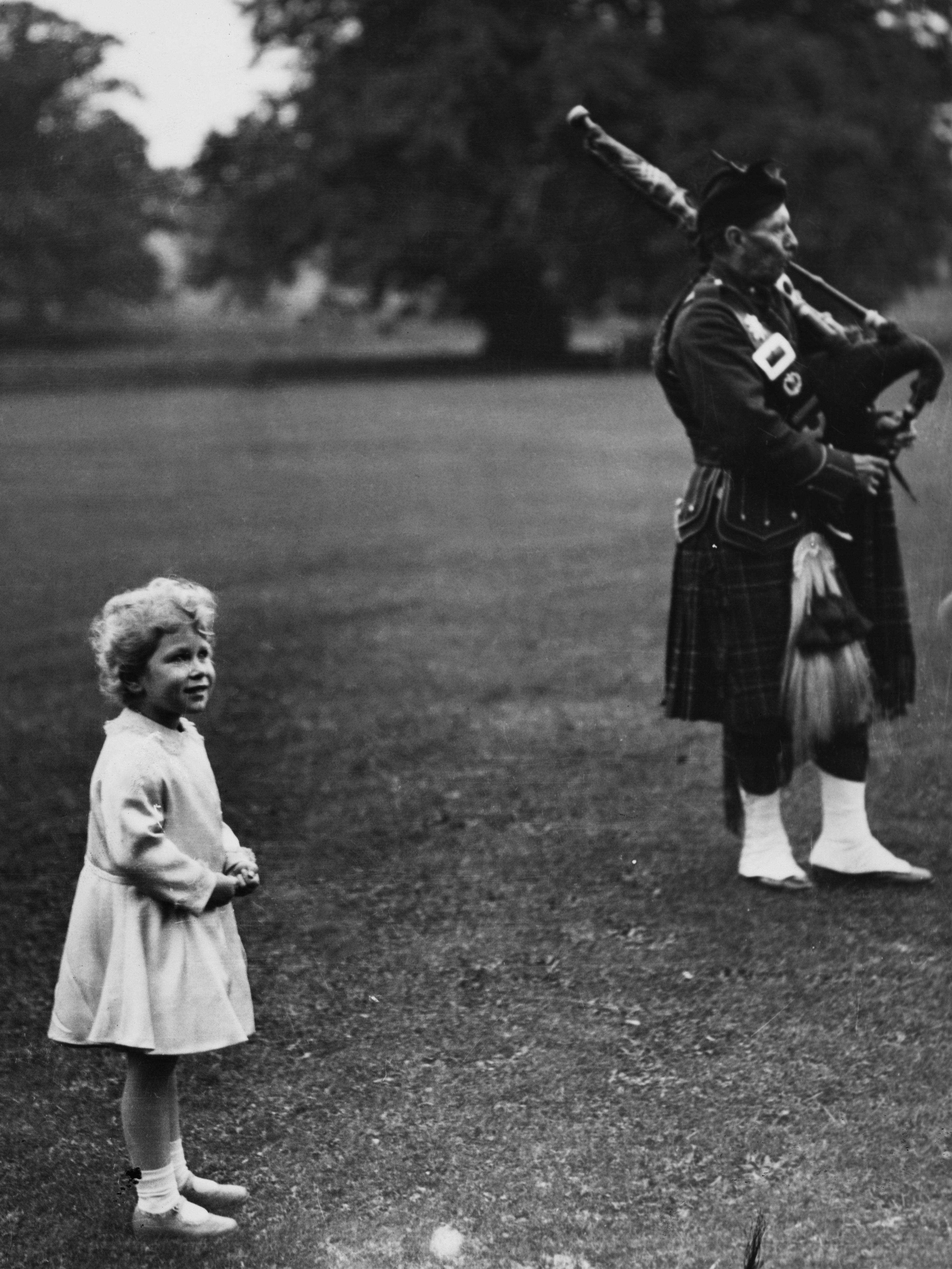 with piper 1929 at Glamis Castle near Forfar.jpg