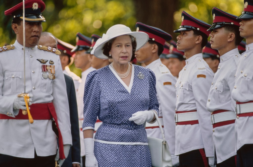 queen elizabeth, royal family