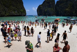 Studio 20th Century Fox diwajibkan ganti rugi lokasi syuting film the Beach di Thailand dibintangi Leonardo DiCaprio