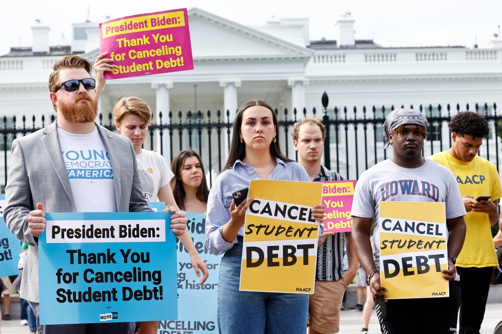 President Biden Cancels $10,000 Student Loan Debt