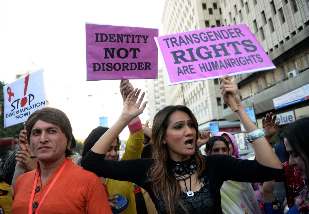 Pakistan, transgender rights, transphobia, violence, khawaja sira, discrimination, Fawzia Arshad