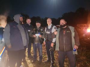 Two RCMP officers posing with members of a Eastern Canadian "Freedom Fighters" group. Photo via Facebook.