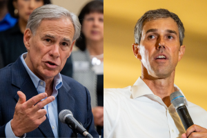 On the left, Texas Gov. Greg Abbott speaks at a press conference on September 13, 2022 in Houston, Texas. ​On the right, Texas Democratic gubernatorial candidate Beto O'Rourke speaks to supporters during a campaign rally on August 24, 2022 in Humble, Texa