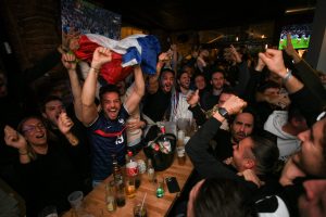 Regarder un match de foot dans un bar est la pire expérience possible