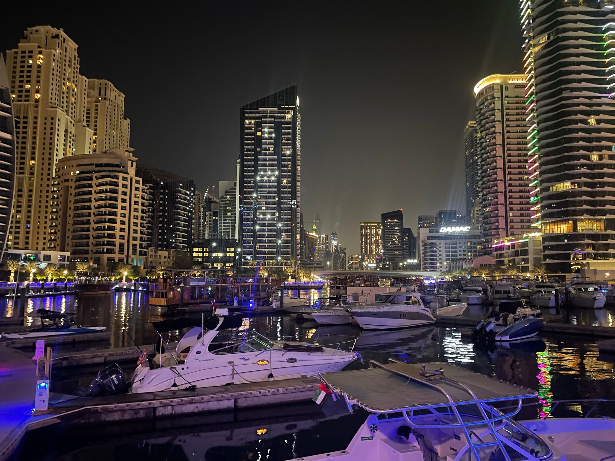 dubai vacanta calatorie bani lux burj khalifa emiratele arabe unite 11 noaptea